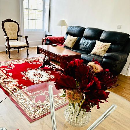 Charming Apartment In The Heart Of Бат Екстер'єр фото