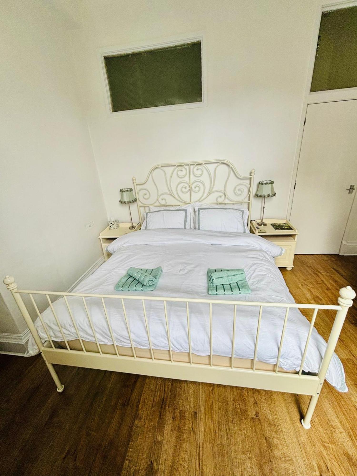Charming Apartment In The Heart Of Бат Екстер'єр фото